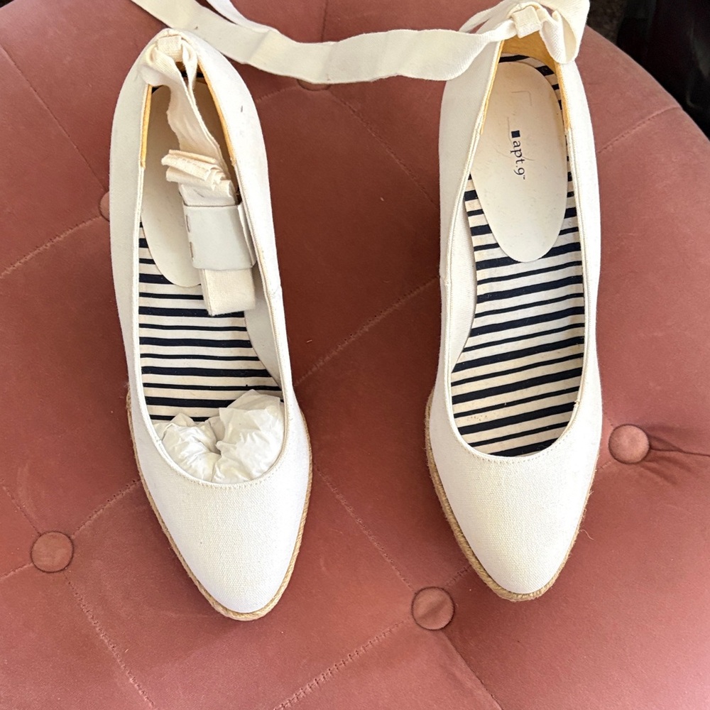 Apt. 9 White Women's Wedge with Ankle Ribbon Tie